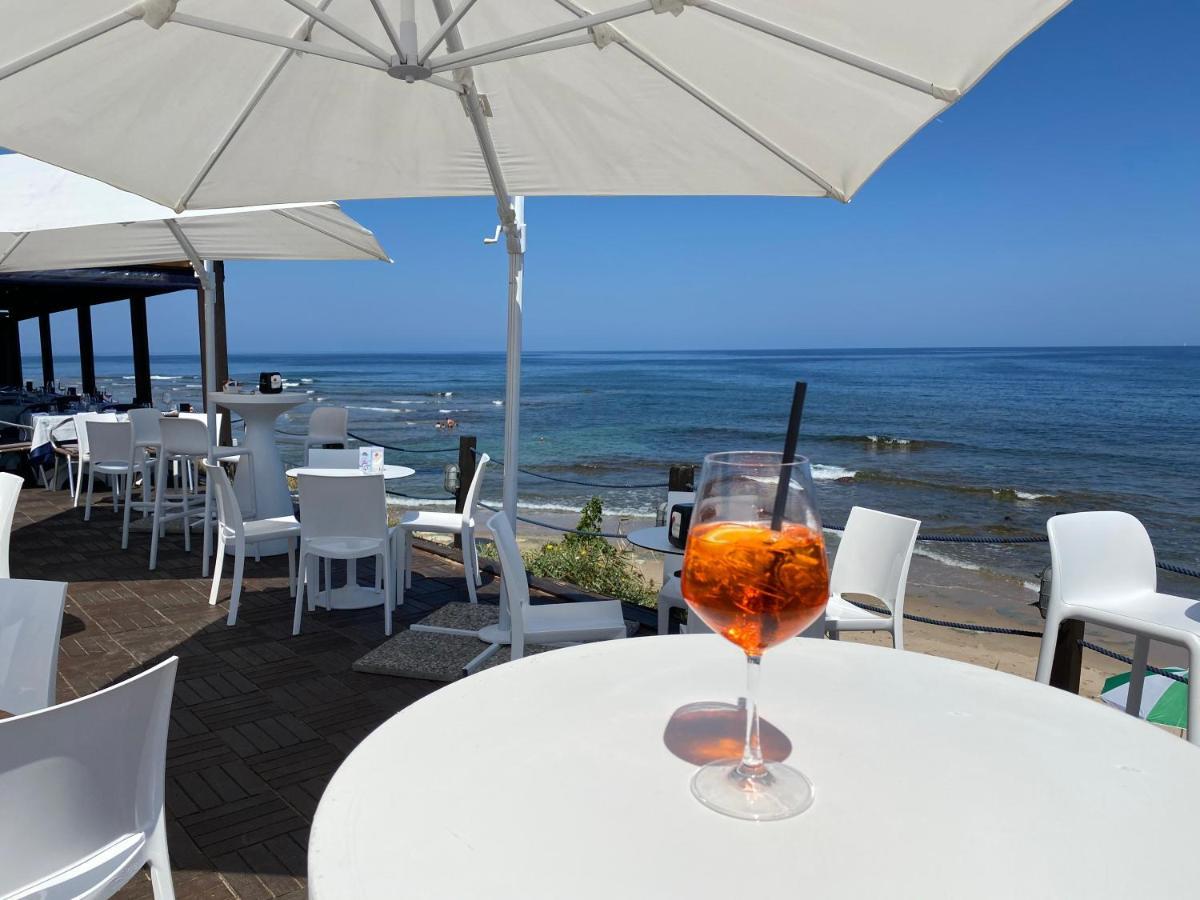 La Locanda Del Mare Valledoria  Exterior photo