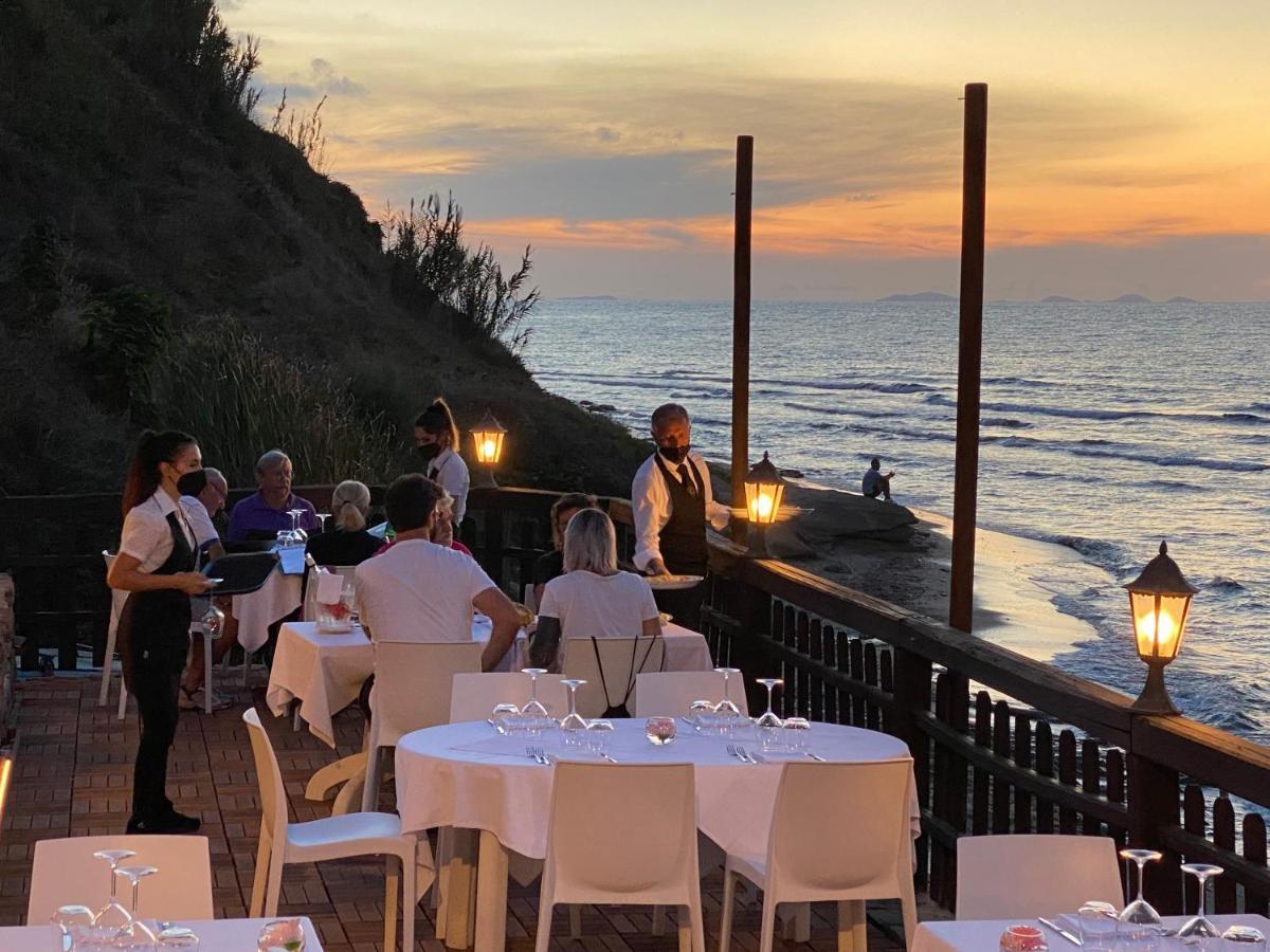 La Locanda Del Mare Valledoria  Exterior photo